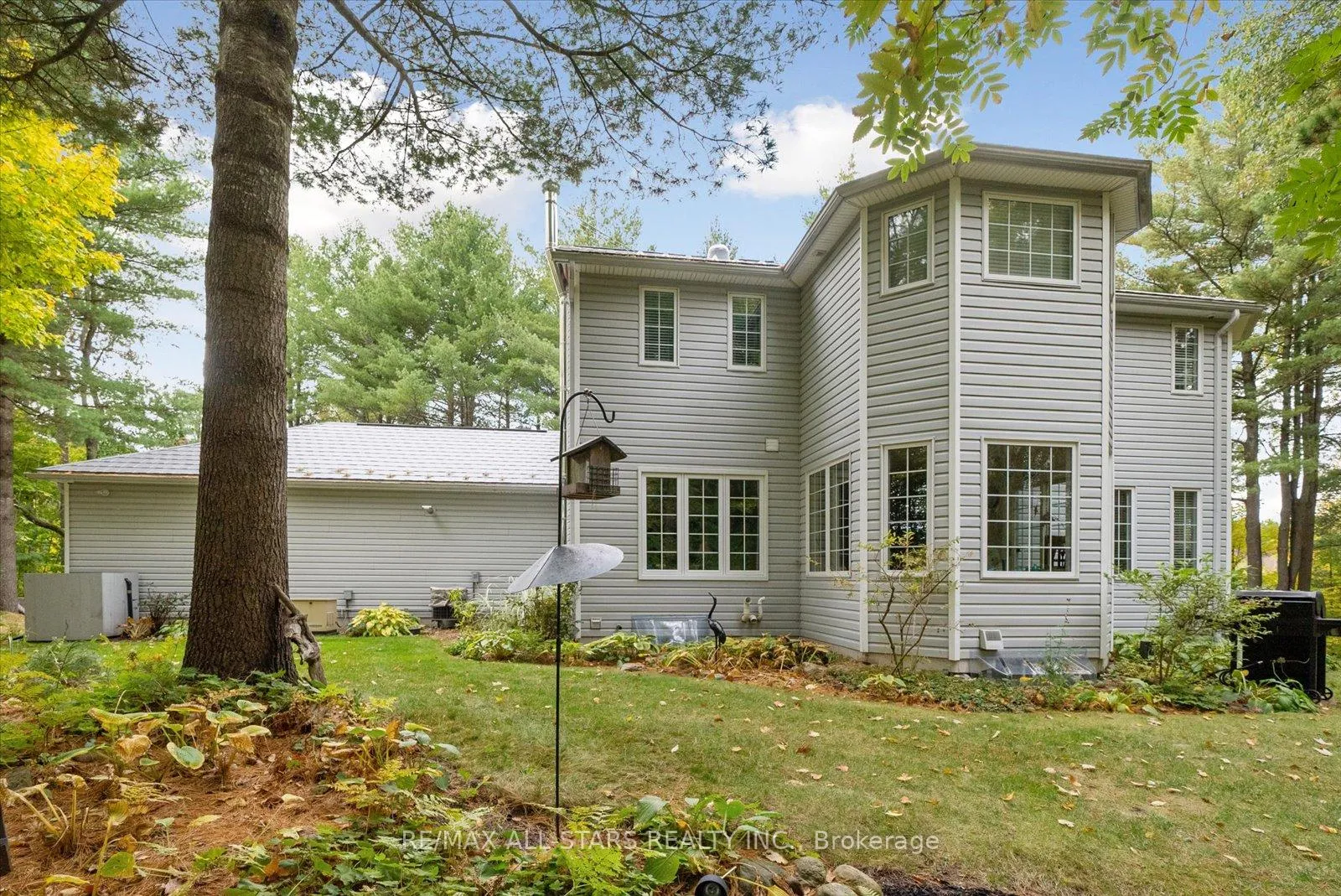 Photo 42 of 29 Robert Boulevard, Springwater, Hillsdale — HOMEH