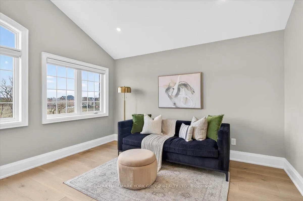 Photo 31 of 40 Alex Campbell Crescent W, King, King City — HOMEH