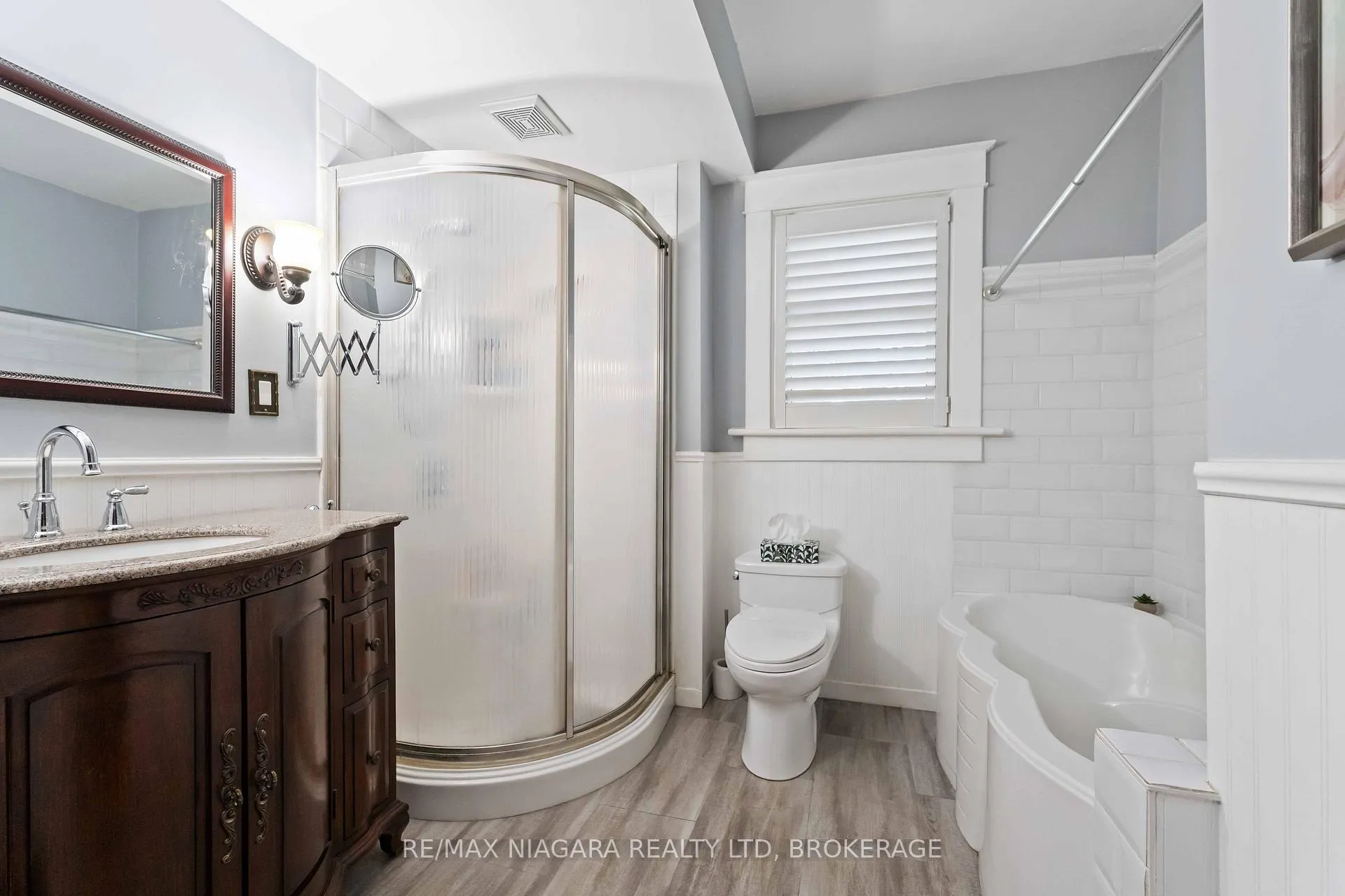 Photo 13 of 5761 Prince Edward Avenue, Niagara Falls, Hospital — HOMEH