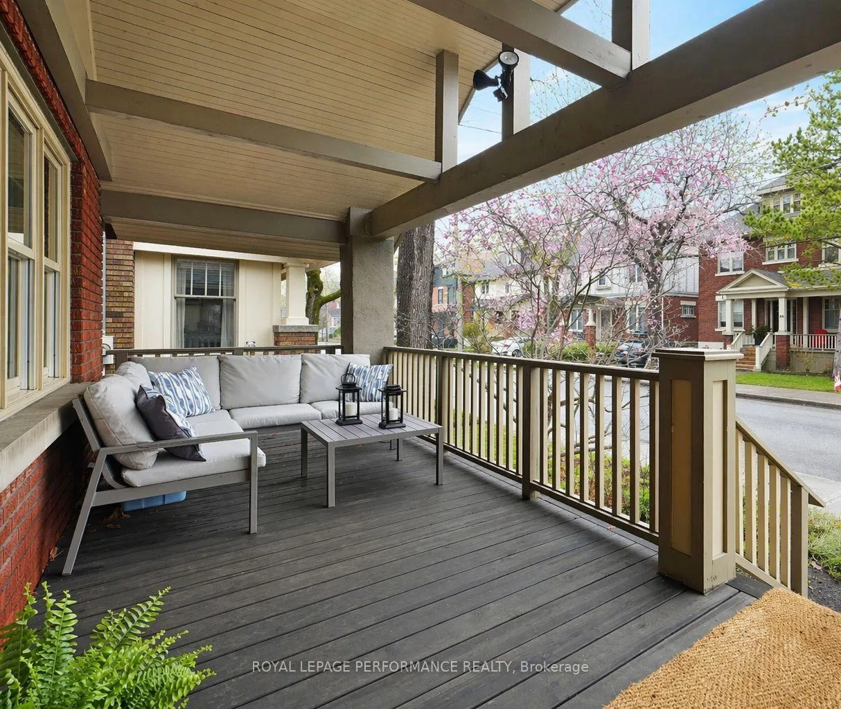 Photo 2 of 33 Ossington Avenue, Ottawa, Old Ottawa South — HOMEH
