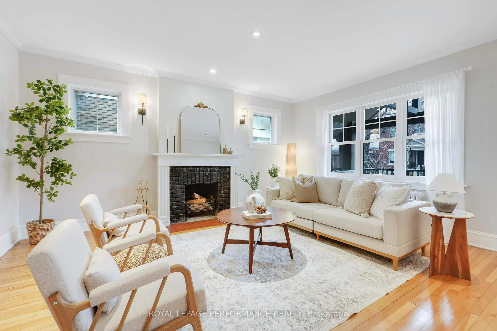 Photo 3 of 33 Ossington Avenue, Ottawa, Old Ottawa South — HOMEH