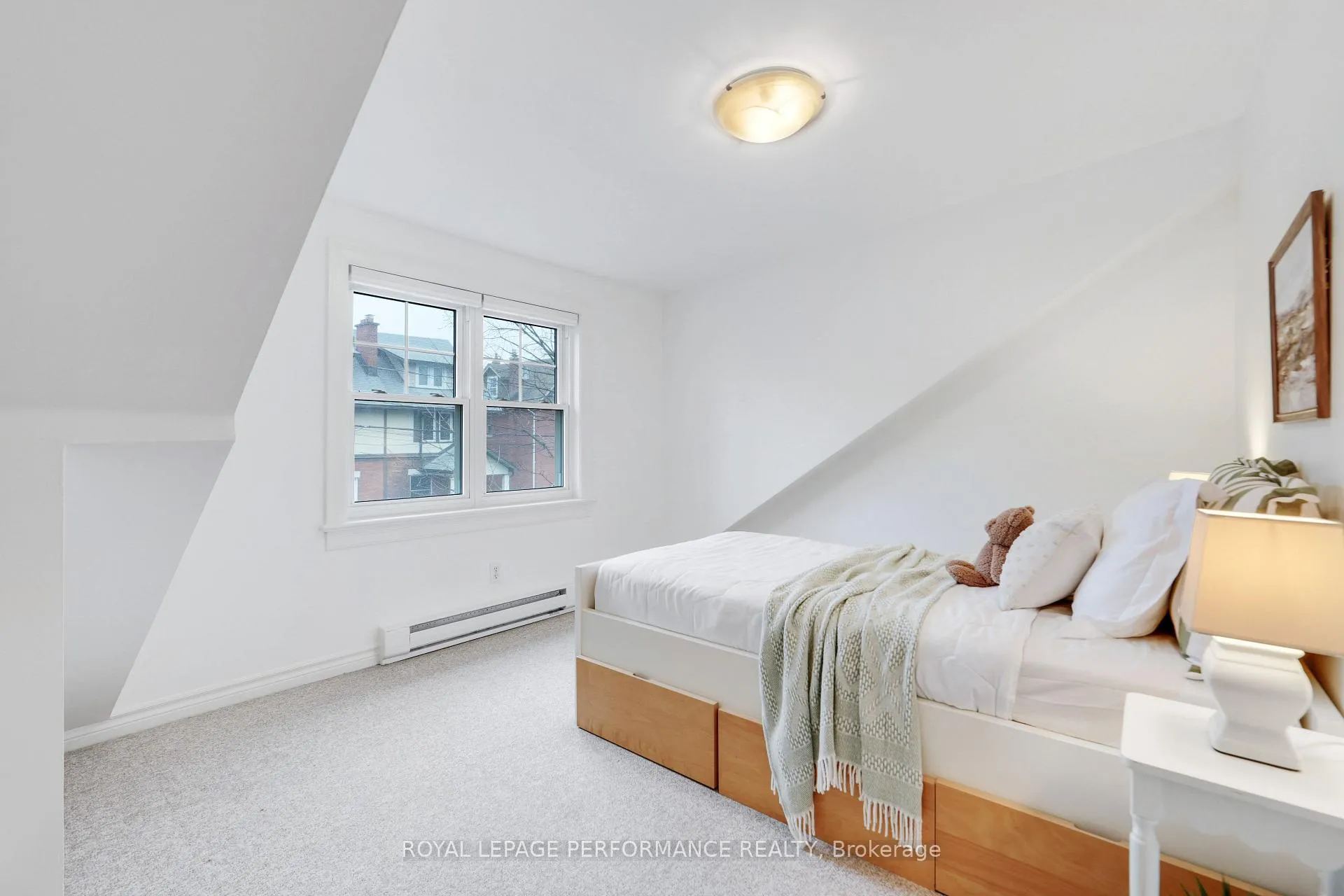 Photo 28 of 33 Ossington Avenue, Ottawa, Old Ottawa South — HOMEH