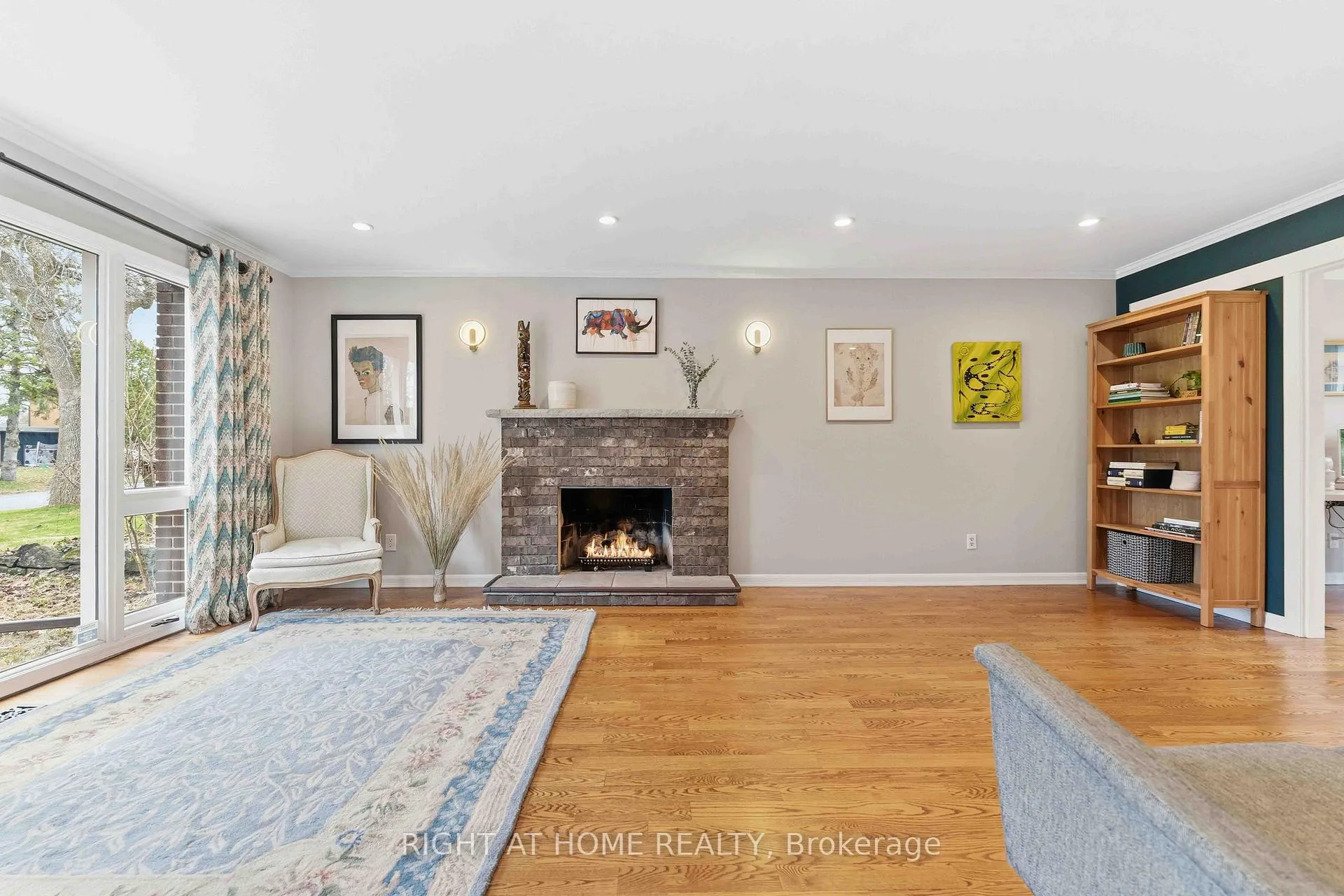 Photo 5 of 45 Banting Way, Ottawa, Kanata - Beaverbrook — HOMEH