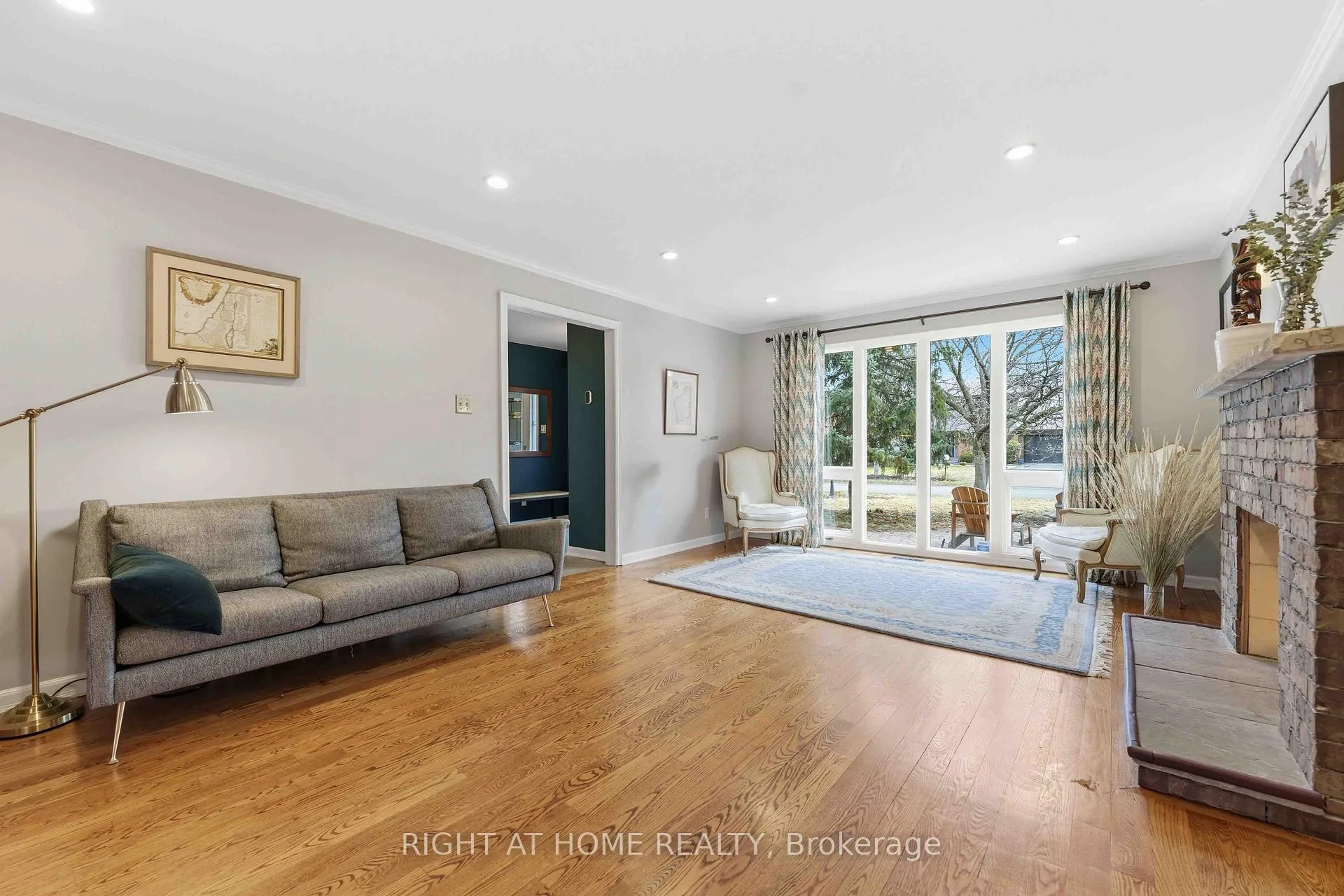 Photo 7 of 45 Banting Way, Ottawa, Kanata - Beaverbrook — HOMEH