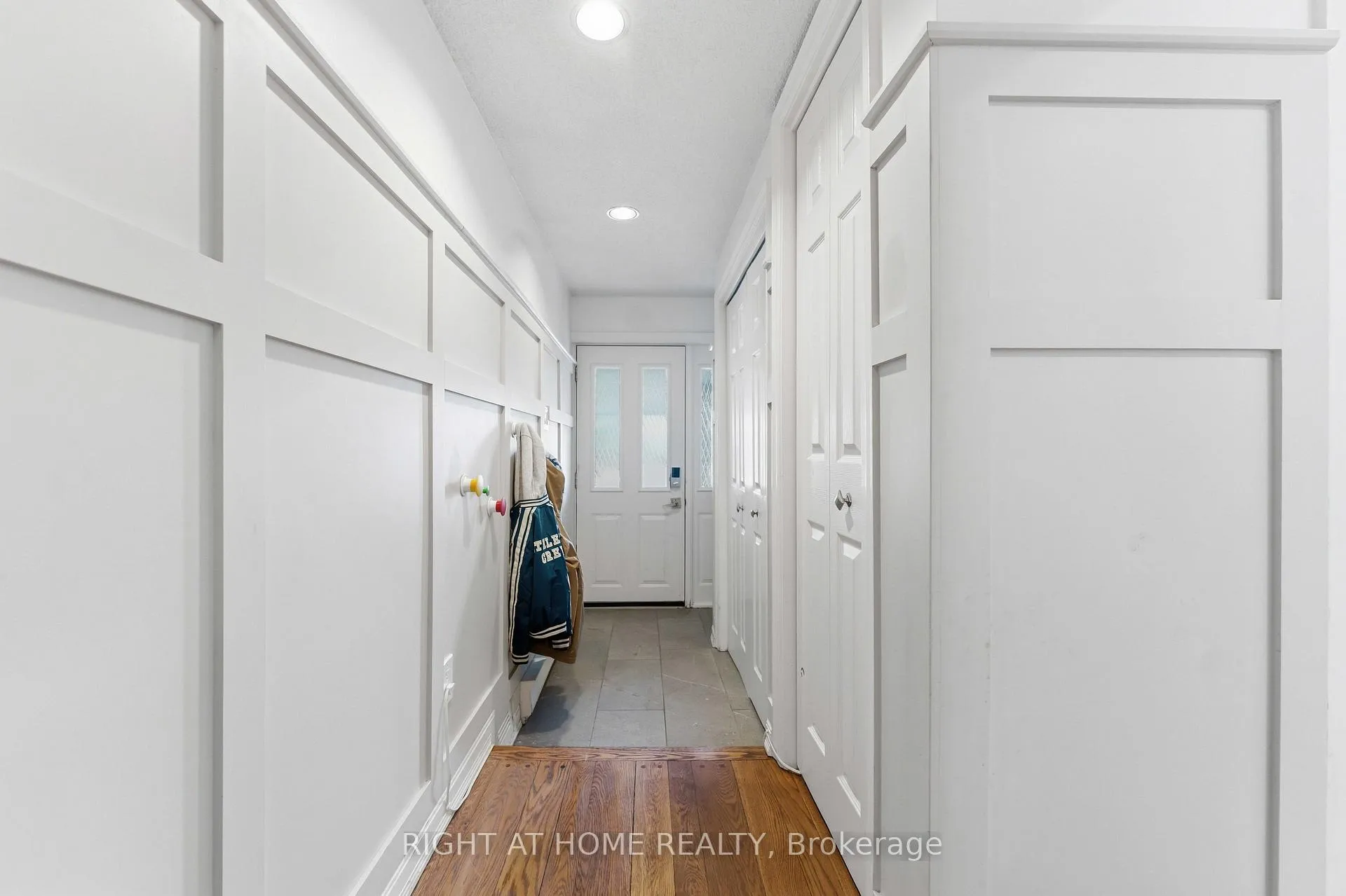 Photo 24 of 45 Banting Way, Ottawa, Kanata - Beaverbrook — HOMEH