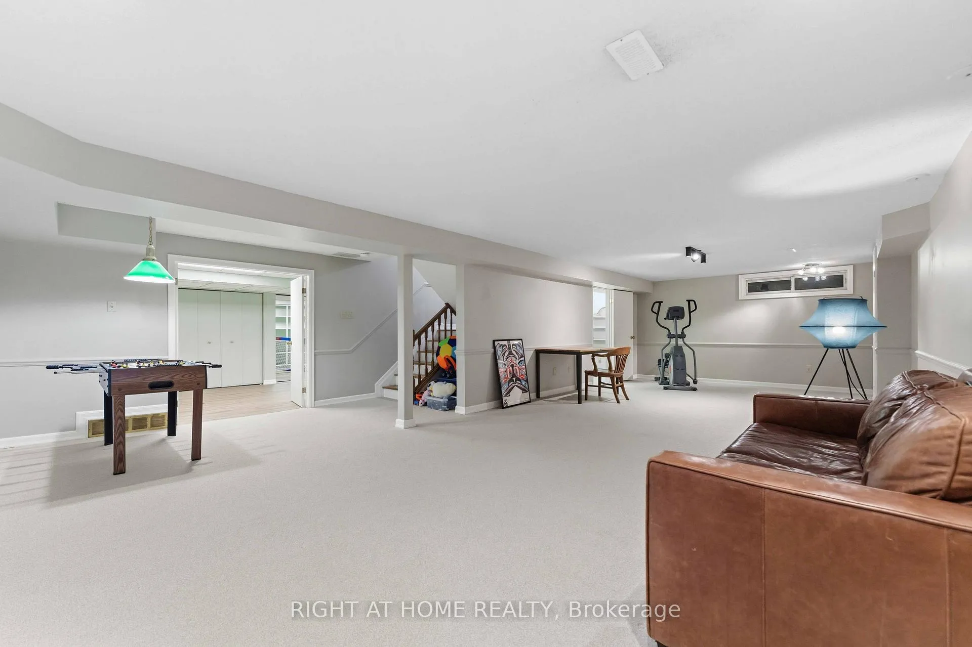 Photo 40 of 45 Banting Way, Ottawa, Kanata - Beaverbrook — HOMEH