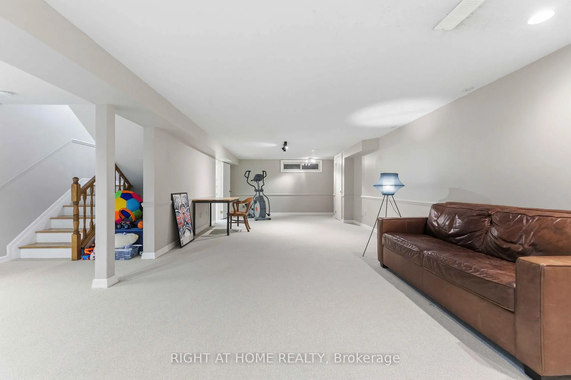 Photo 41 of 45 Banting Way, Ottawa, Kanata - Beaverbrook — HOMEH