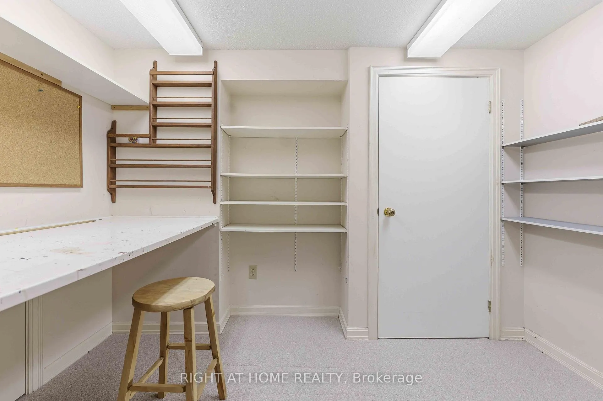 Photo 43 of 45 Banting Way, Ottawa, Kanata - Beaverbrook — HOMEH