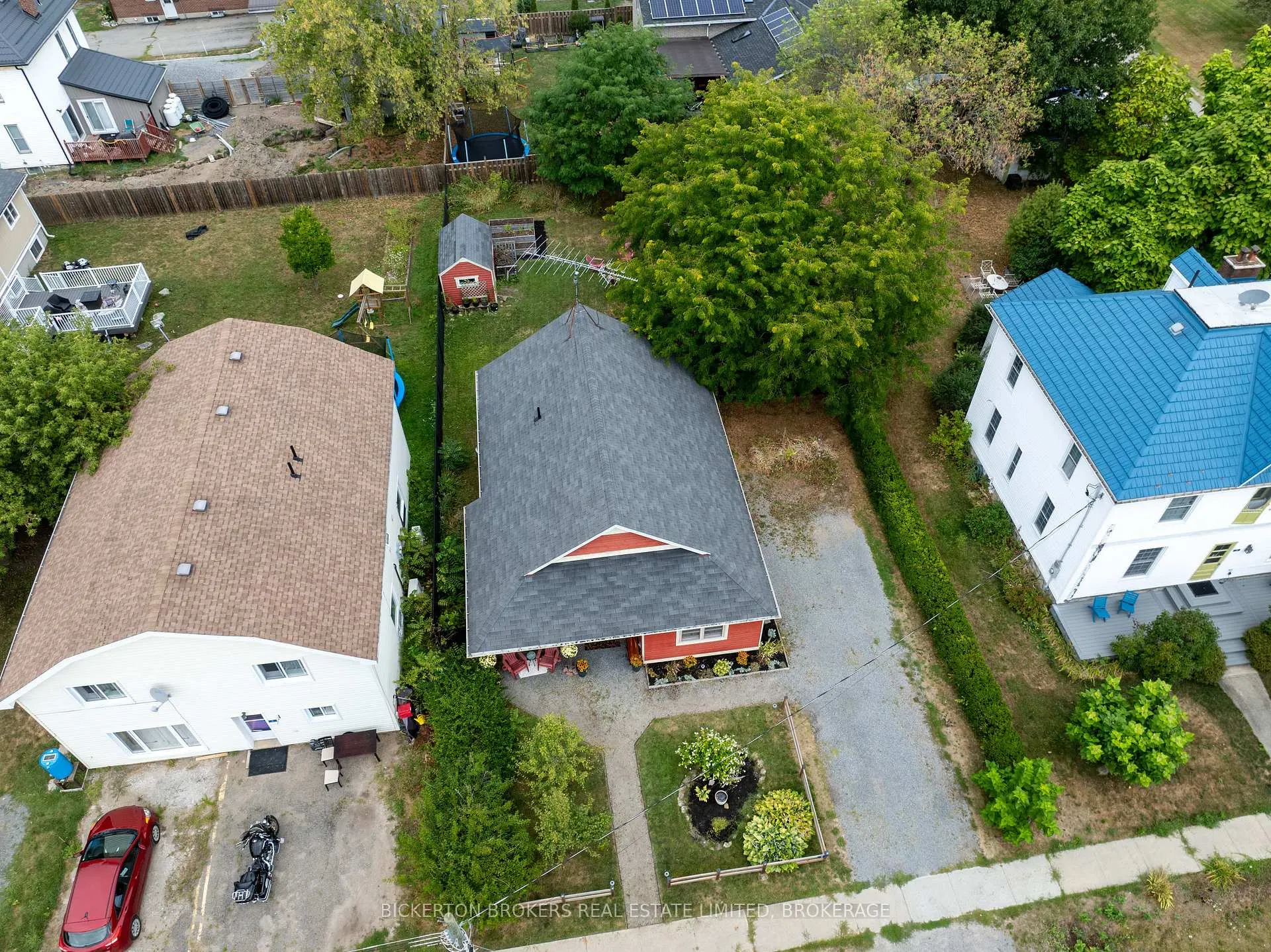 Photo 40 of 6 Yonge Street, Sundridge — HOMEH