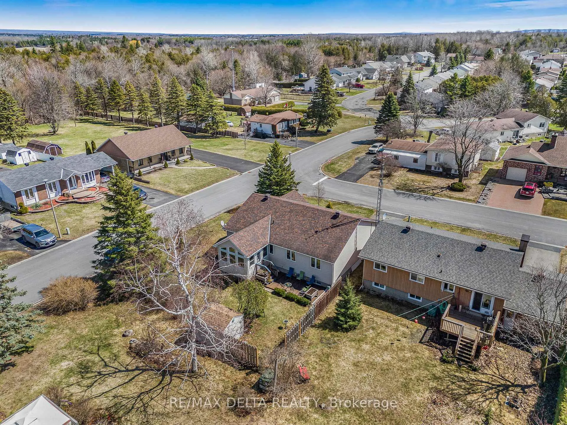 Photo 40 of 48 Stephens Street, Champlain, Vankleek Hill — HOMEH