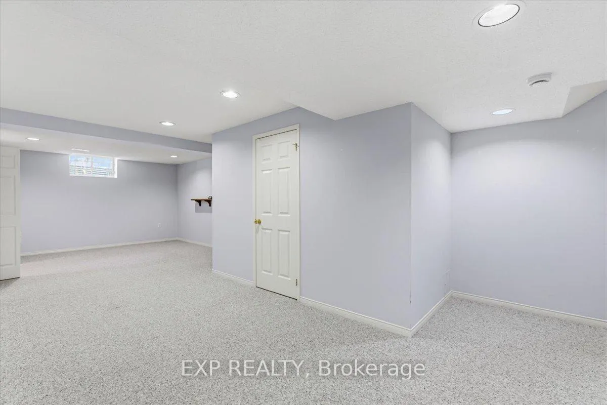 Photo 27 of Unit 14, 1111 Wilson Road N, Oshawa, Pinecrest — HOMEH