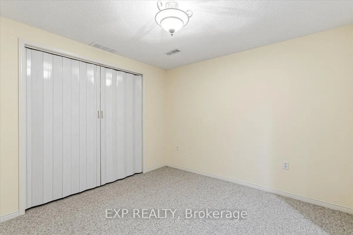 Photo 32 of Unit 14, 1111 Wilson Road N, Oshawa, Pinecrest — HOMEH