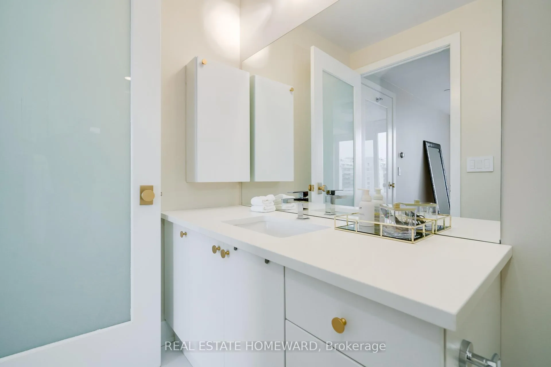 Photo 22 of Unit LPH03, 68 Merton Street, Toronto, Mount Pleasant West — HOMEH