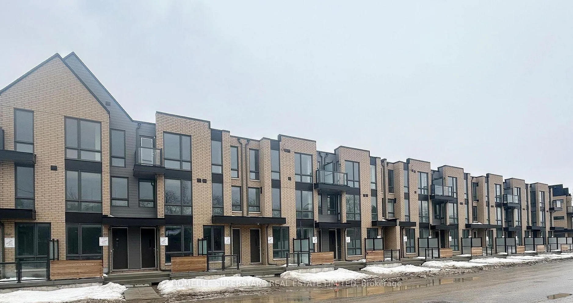 Photo 2 of 44 Turtle Island Road, Toronto, Englemount-Lawrence — HOMEH