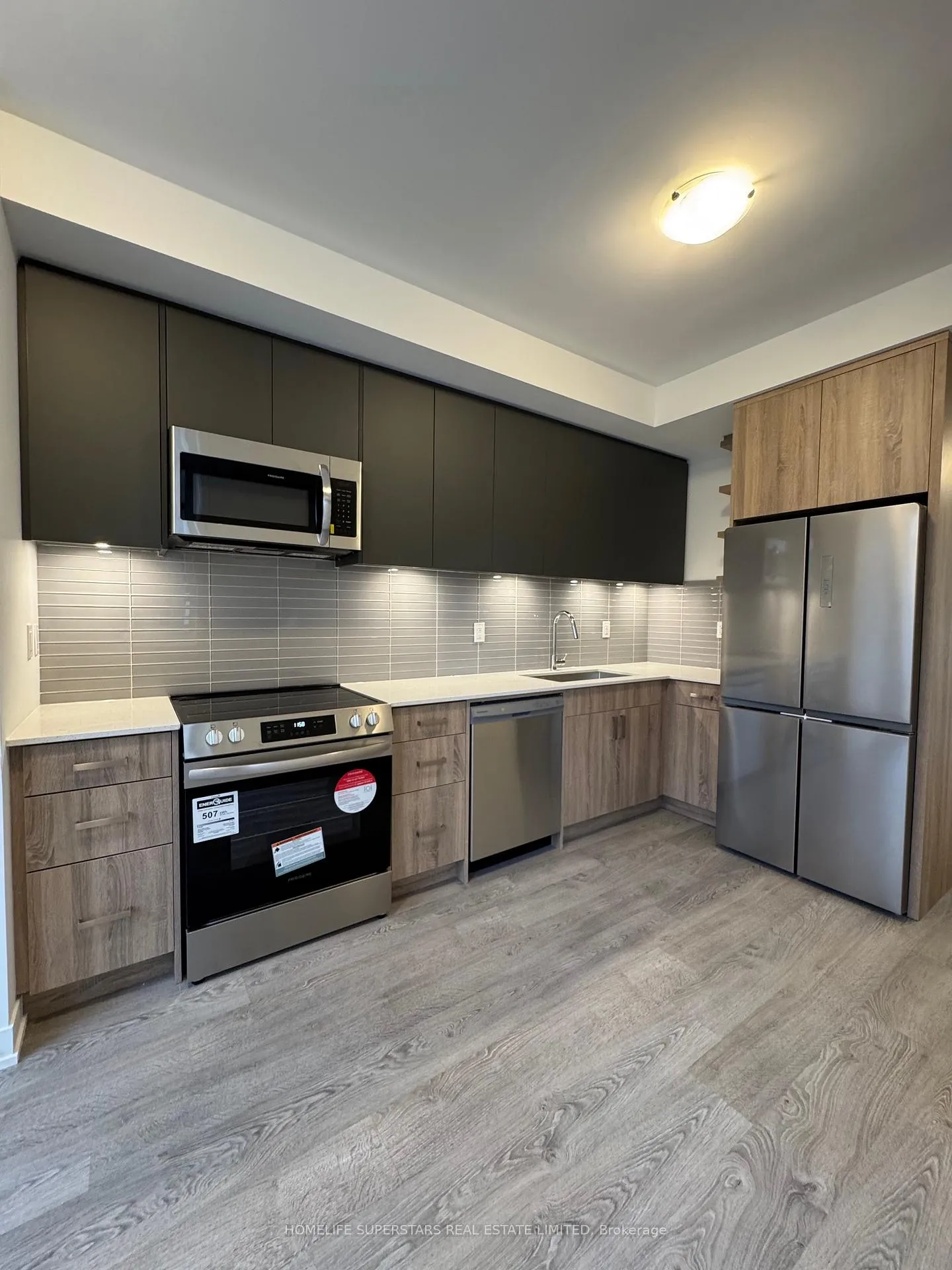 Photo 11 of 44 Turtle Island Road, Toronto, Englemount-Lawrence — HOMEH