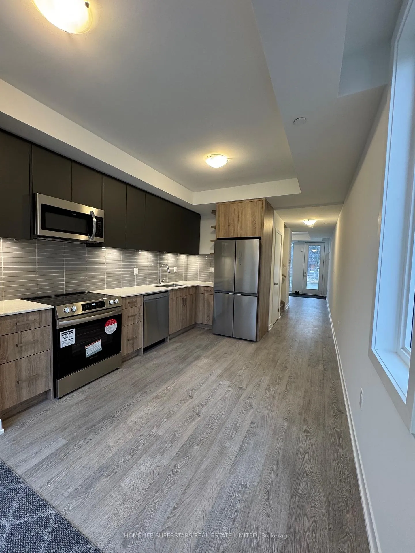 Photo 12 of 44 Turtle Island Road, Toronto, Englemount-Lawrence — HOMEH