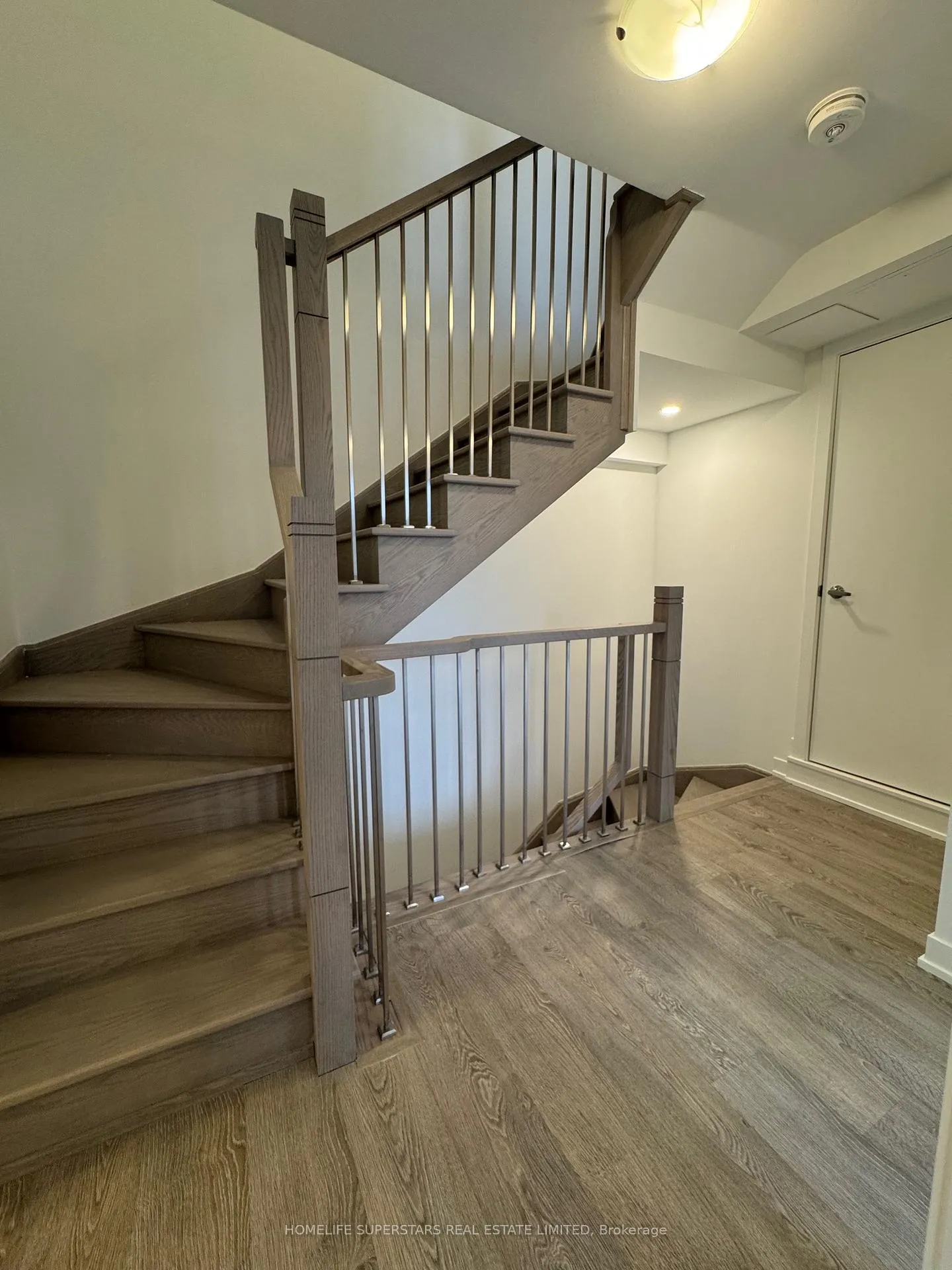 Photo 19 of 44 Turtle Island Road, Toronto, Englemount-Lawrence — HOMEH
