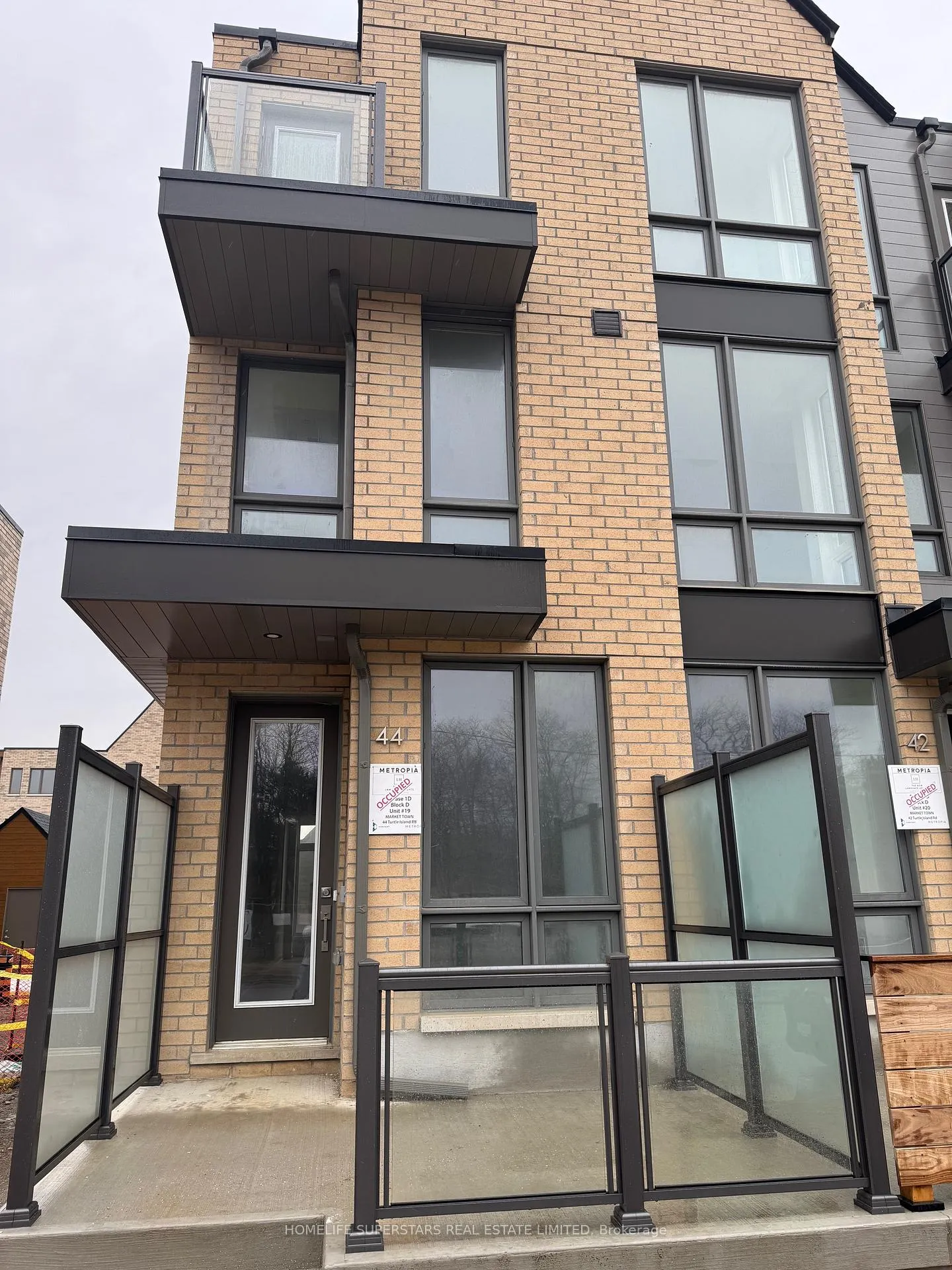 Photo 24 of 44 Turtle Island Road, Toronto, Englemount-Lawrence — HOMEH