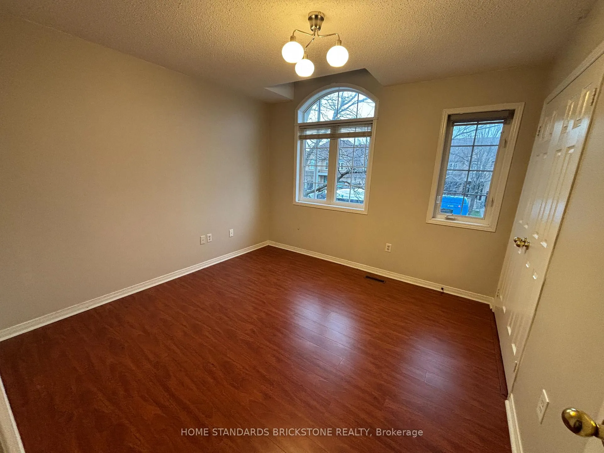 Photo 12 of 1 Sugarforest Drive, Vaughan, Patterson — HOMEH