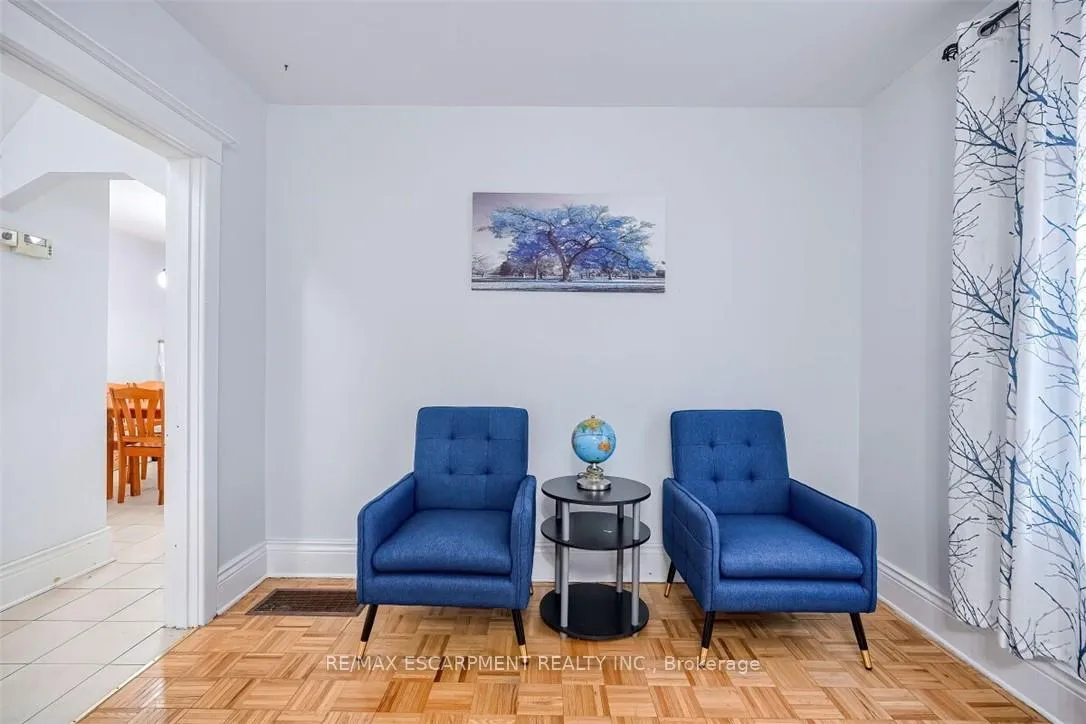Photo 6 of 30 Webber Avenue, Hamilton, Stinson — HOMEH