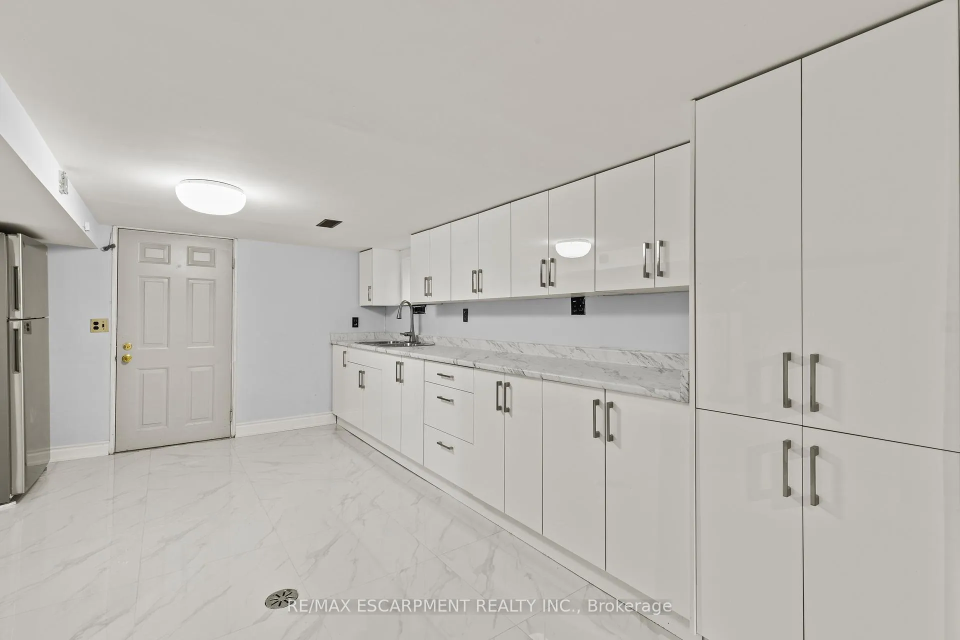 Photo 17 of 30 Webber Avenue, Hamilton, Stinson — HOMEH