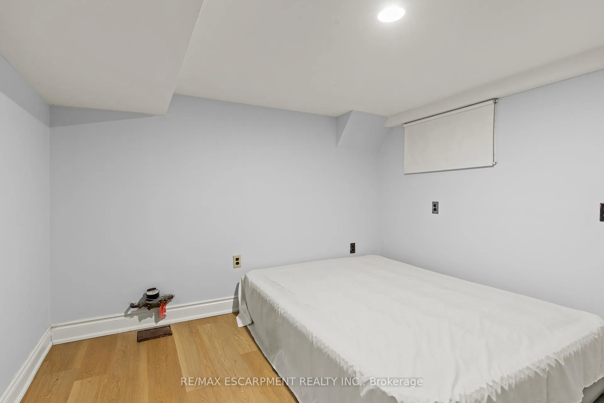 Photo 21 of 30 Webber Avenue, Hamilton, Stinson — HOMEH
