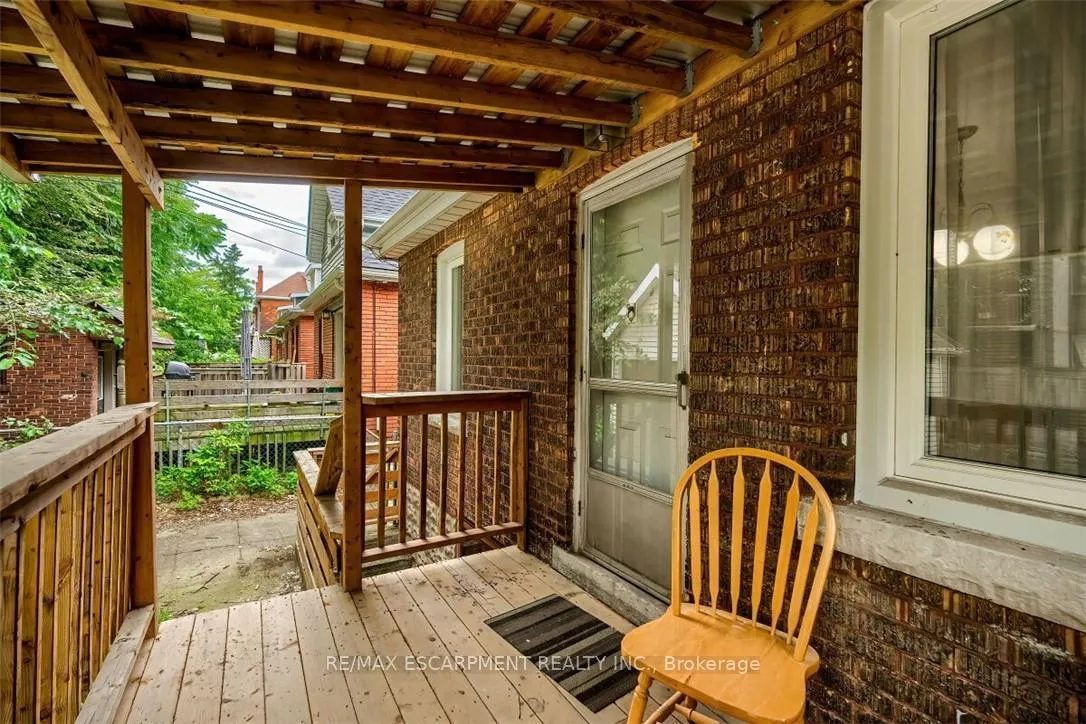 Photo 29 of 30 Webber Avenue, Hamilton, Stinson — HOMEH