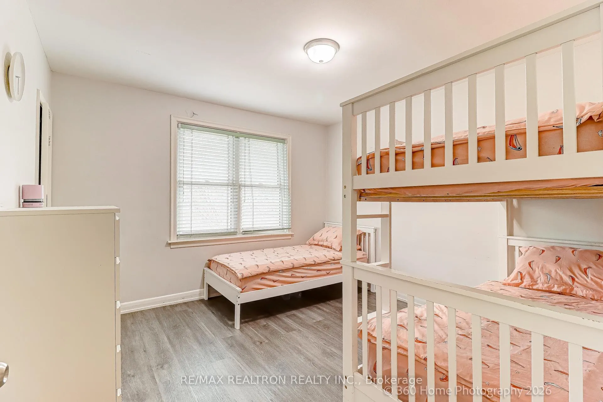 Photo 13 of 45 Frontenac Drive, Toronto, Bedford Park-Nortown — HOMEH