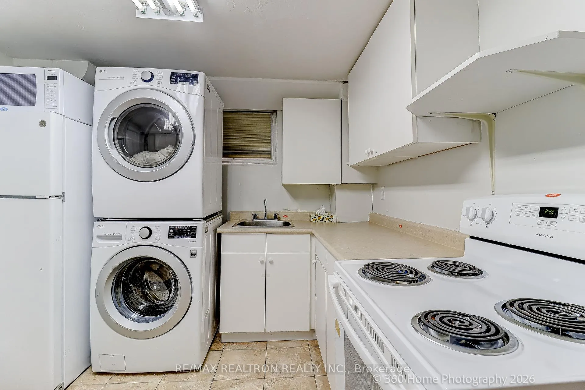 Photo 17 of 45 Frontenac Drive, Toronto, Bedford Park-Nortown — HOMEH
