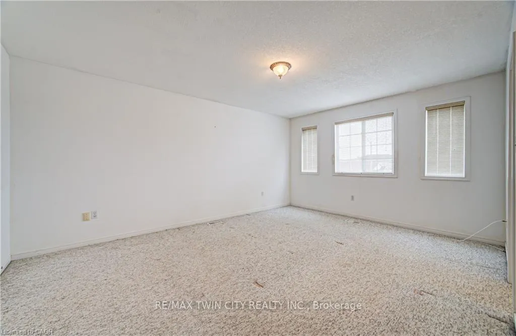 Photo 16 of 93 Edgemere Drive, Cambridge — HOMEH