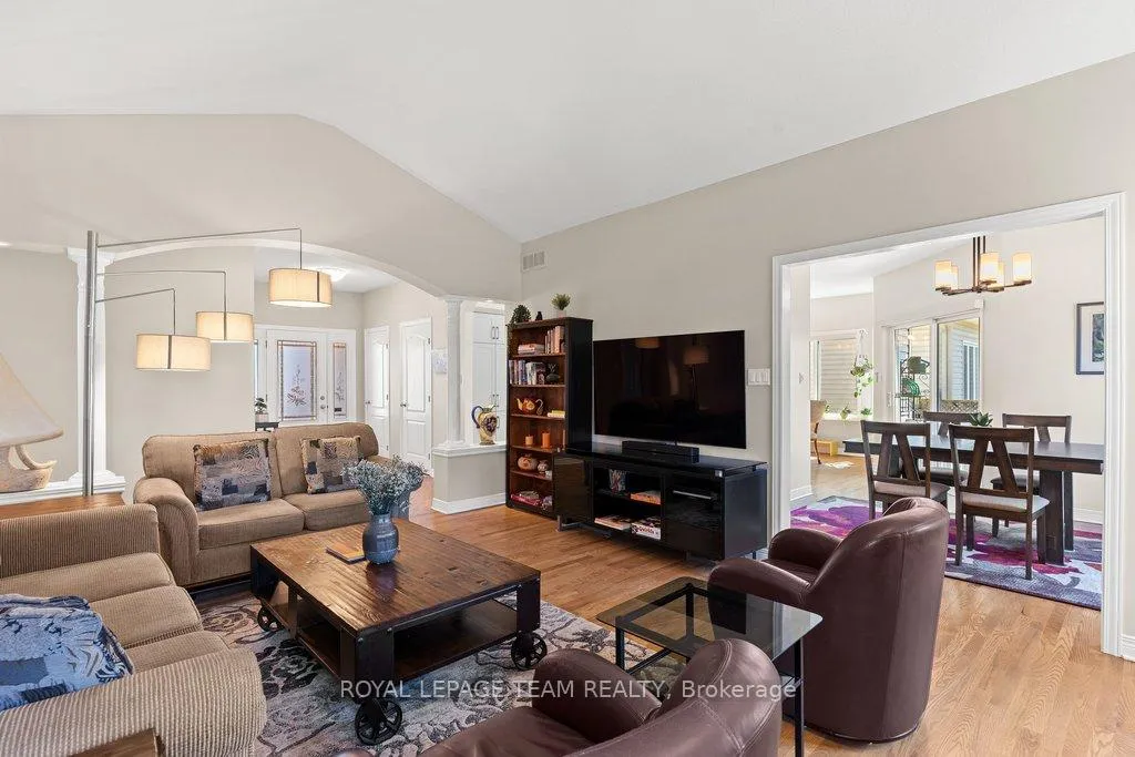 Photo 15 of 35 Wilderness Way, Ottawa, Stittsville (North) — HOMEH