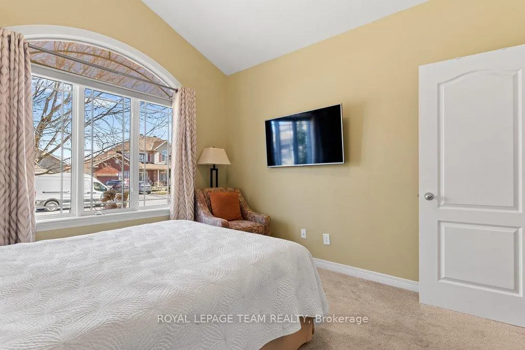 Photo 24 of 35 Wilderness Way, Ottawa, Stittsville (North) — HOMEH