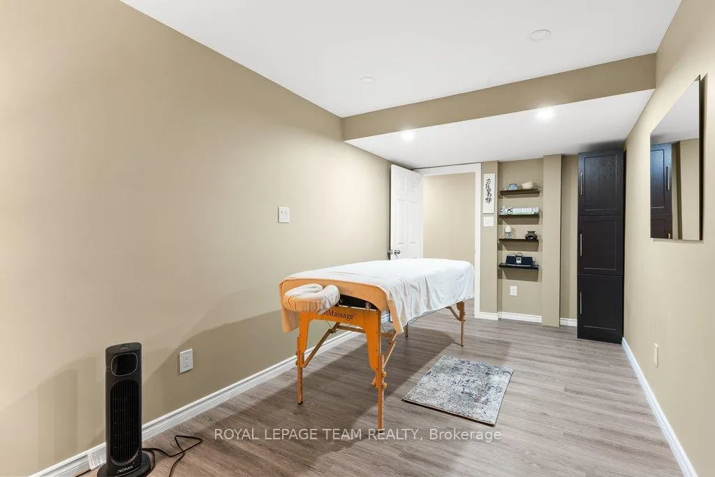 Photo 33 of 35 Wilderness Way, Ottawa, Stittsville (North) — HOMEH