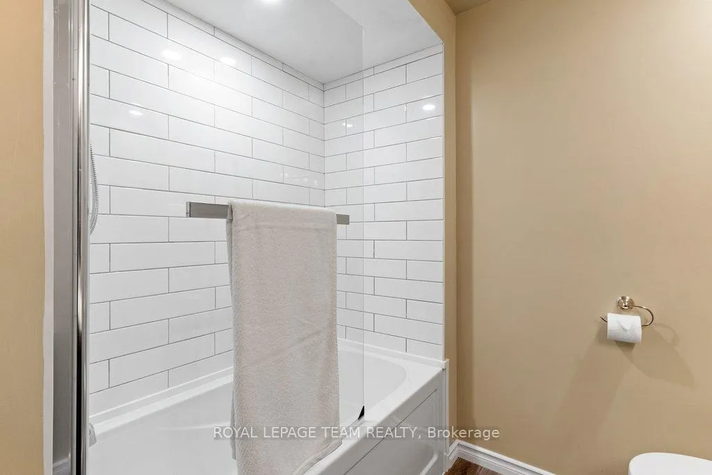 Photo 37 of 35 Wilderness Way, Ottawa, Stittsville (North) — HOMEH