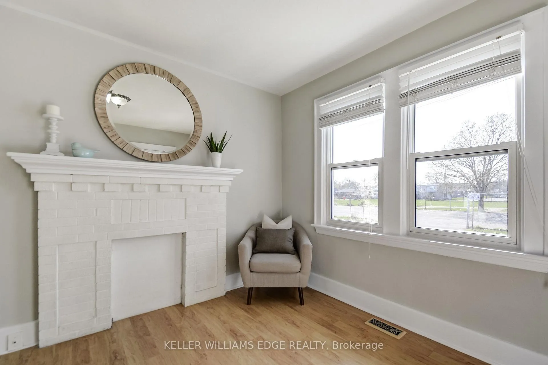 Photo 5 of 53 East 19th Street, Hamilton, Inch Park — HOMEH
