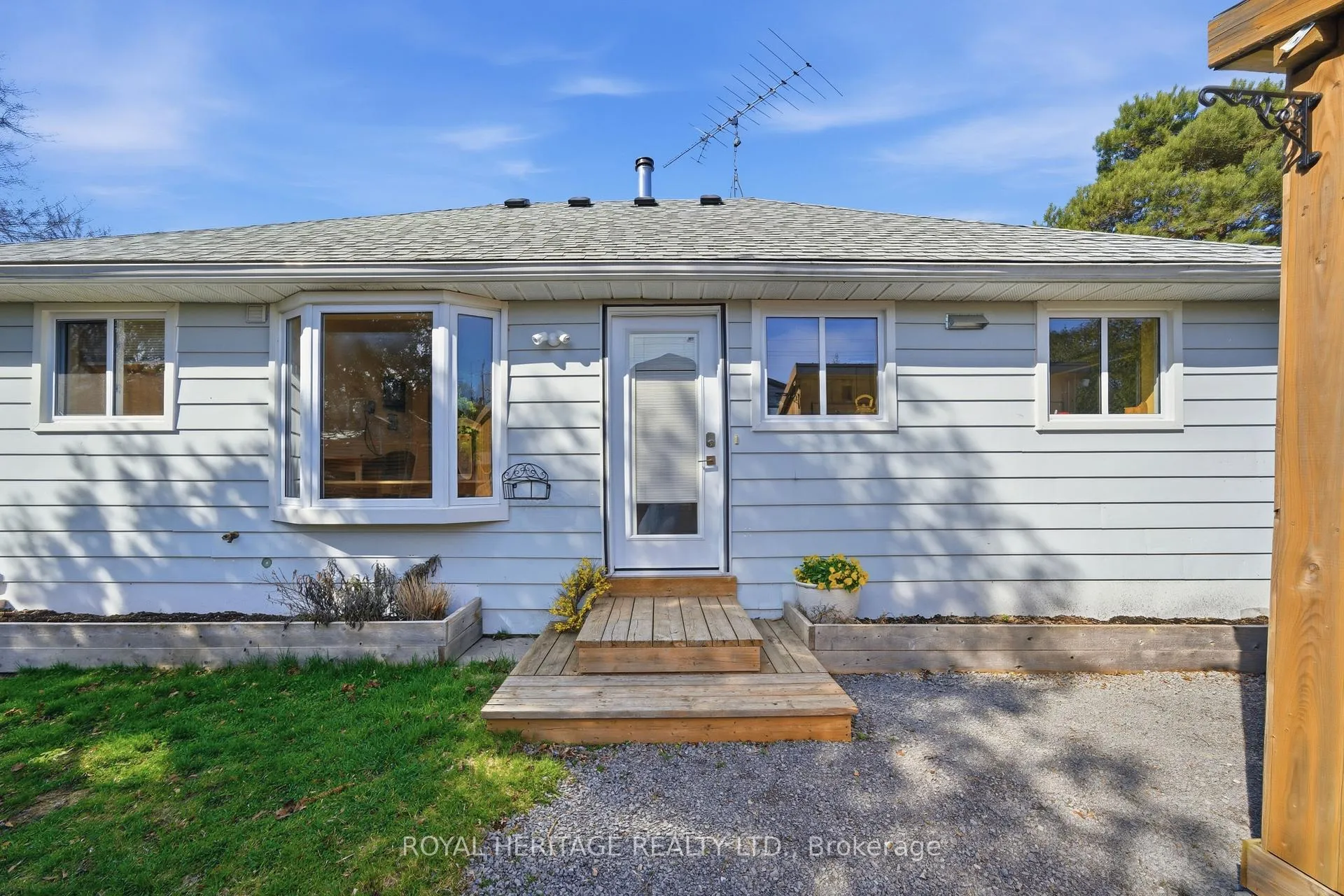 Photo 6 of 2 Langdon Avenue, Brighton, Rural Brighton — HOMEH