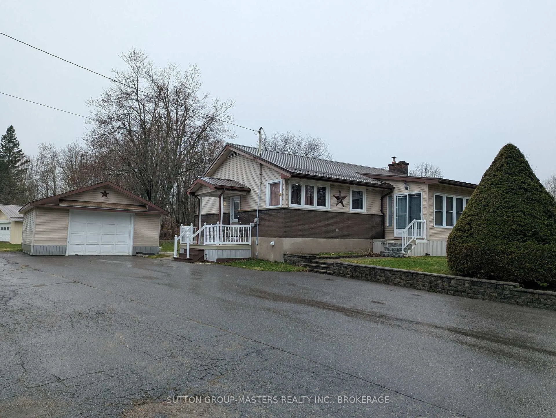 Photo 2 of 4267 Easy Street, Frontenac, Frontenac South — HOMEH