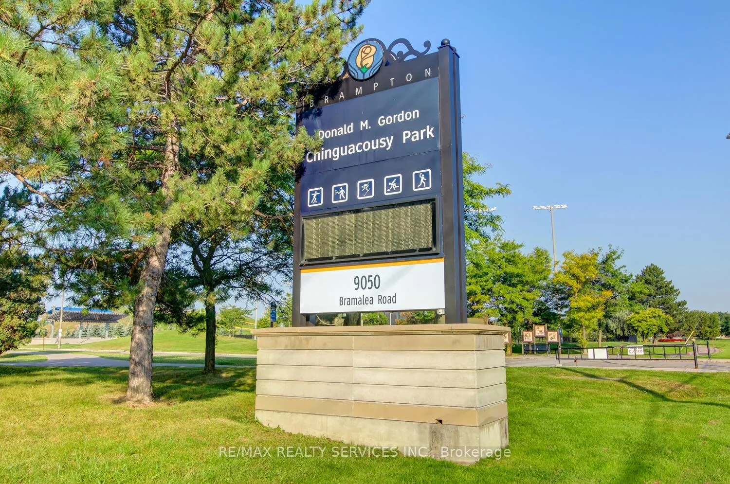 Photo 39 of 7 Hamlet Court, Brampton, Central Park — HOMEH