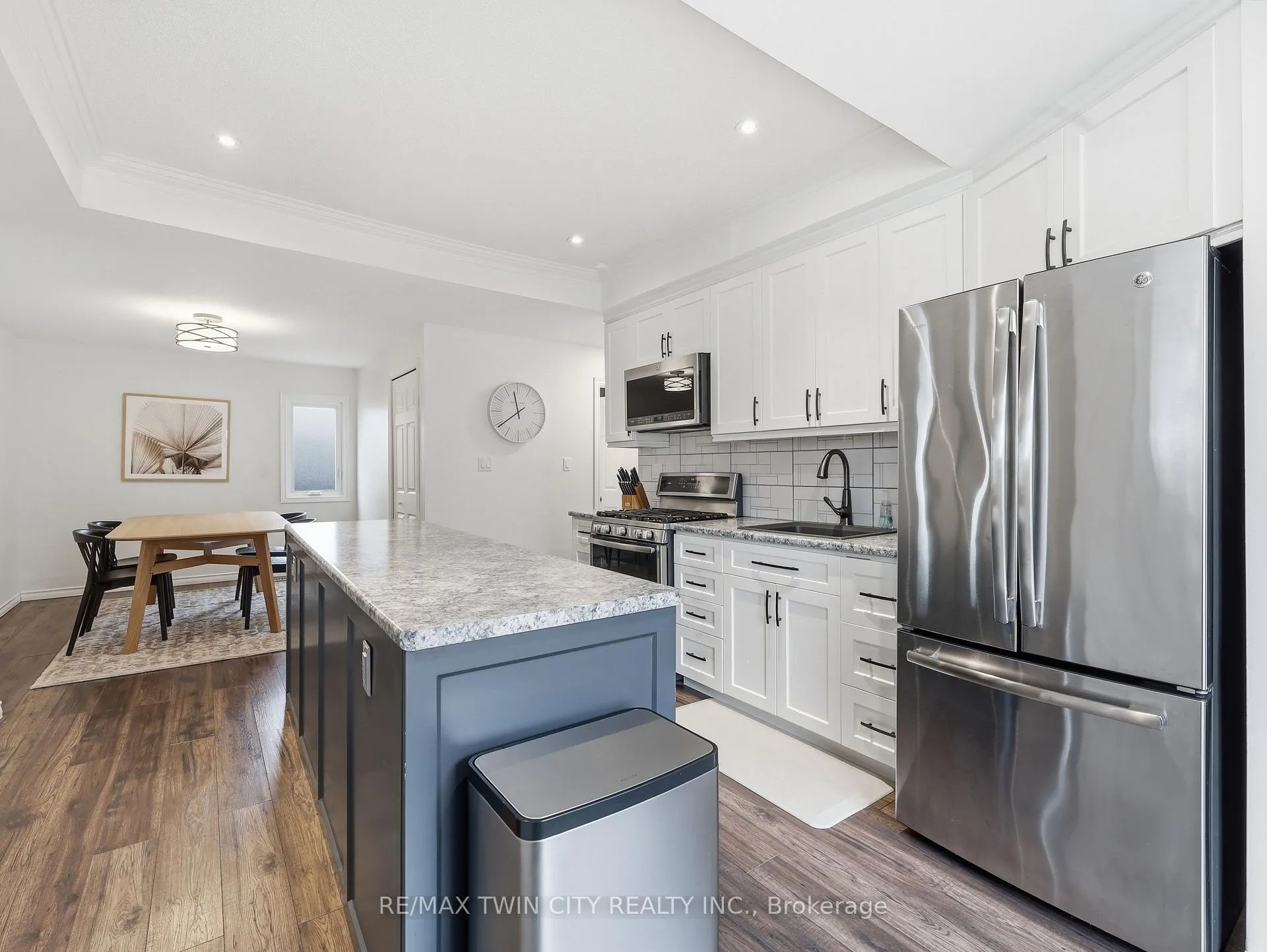 Photo 4 of 167 Elgin Street, Brantford — HOMEH