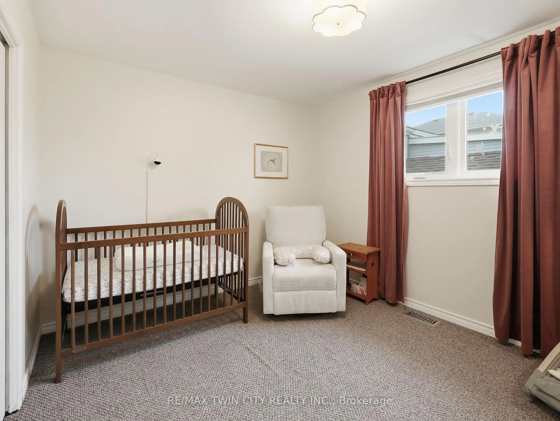 Photo 14 of 167 Elgin Street, Brantford — HOMEH