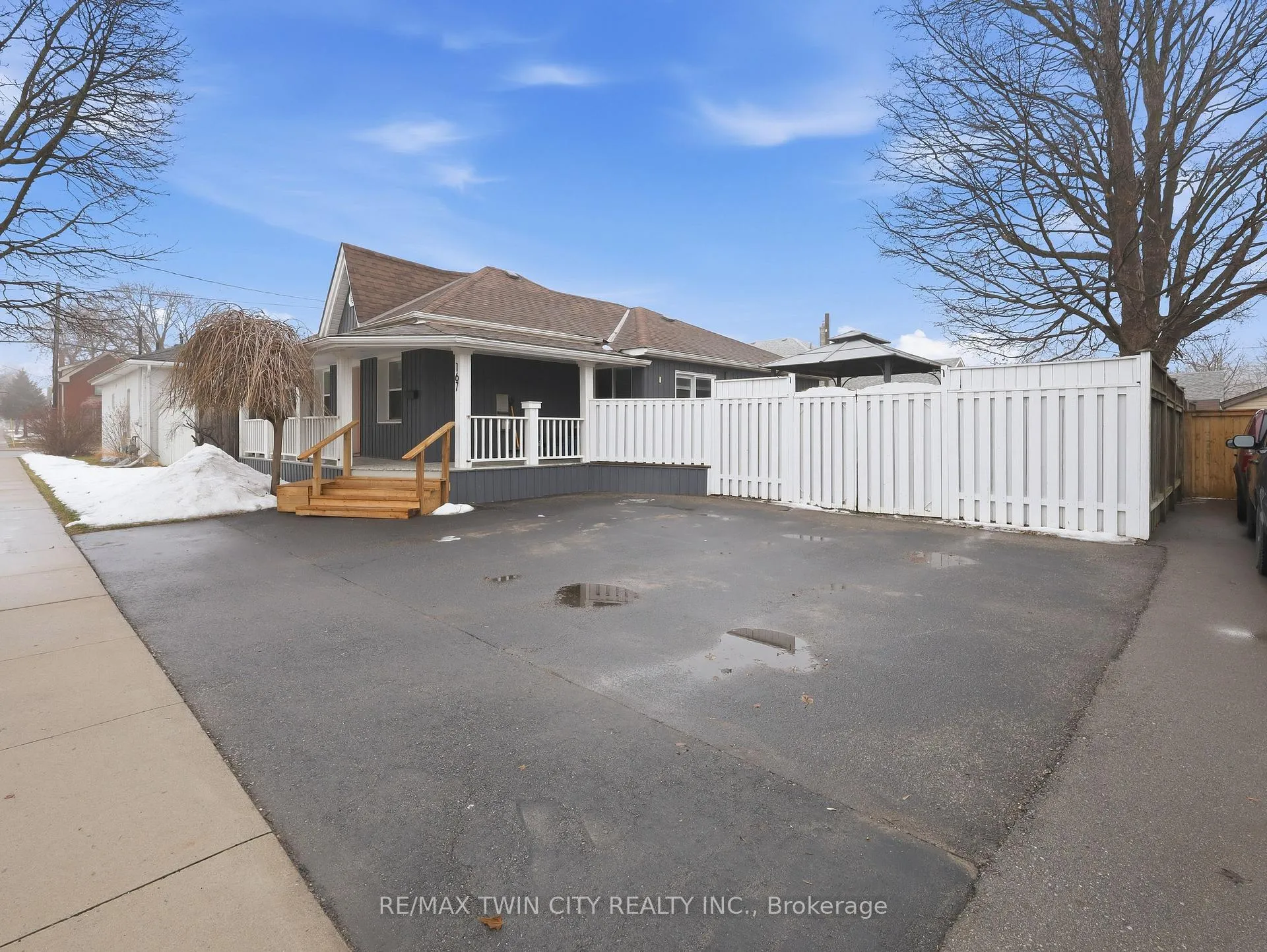 Photo 27 of 167 Elgin Street, Brantford — HOMEH