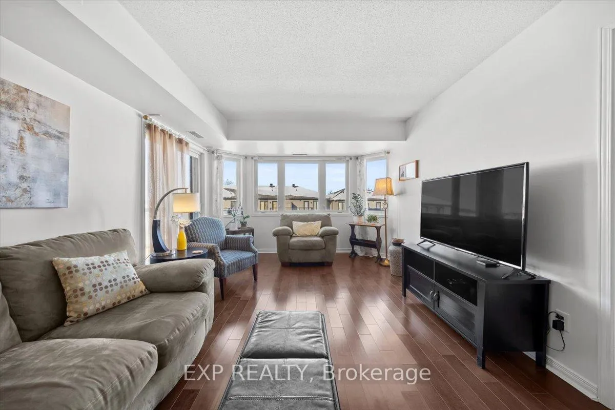 Photo 5 of Unit 307, 1931 St. Joseph Boulevard, Ottawa, Convent Glen South — HOMEH