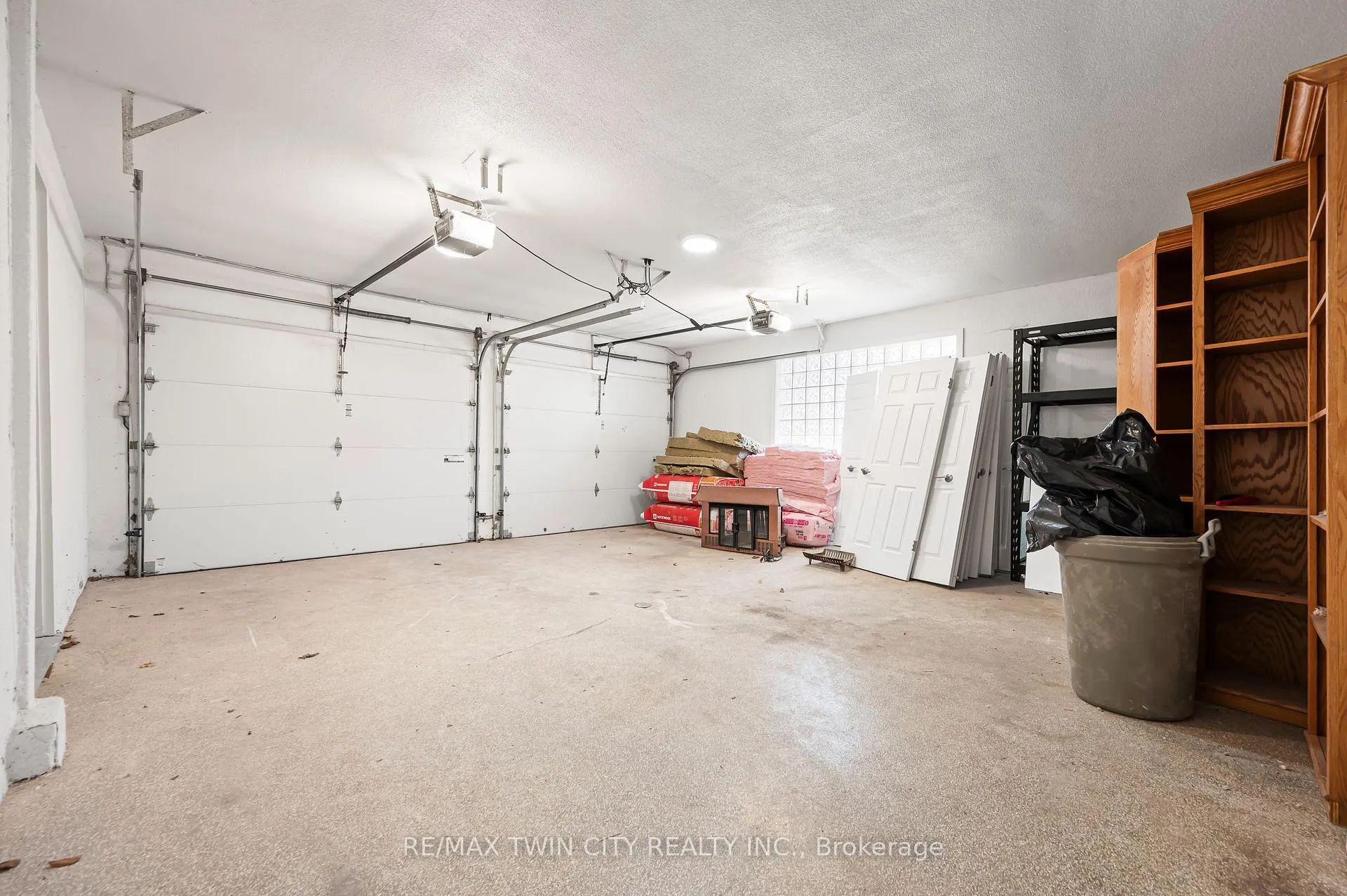 Photo 25 of 339 Green Acres Drive, Waterloo — HOMEH