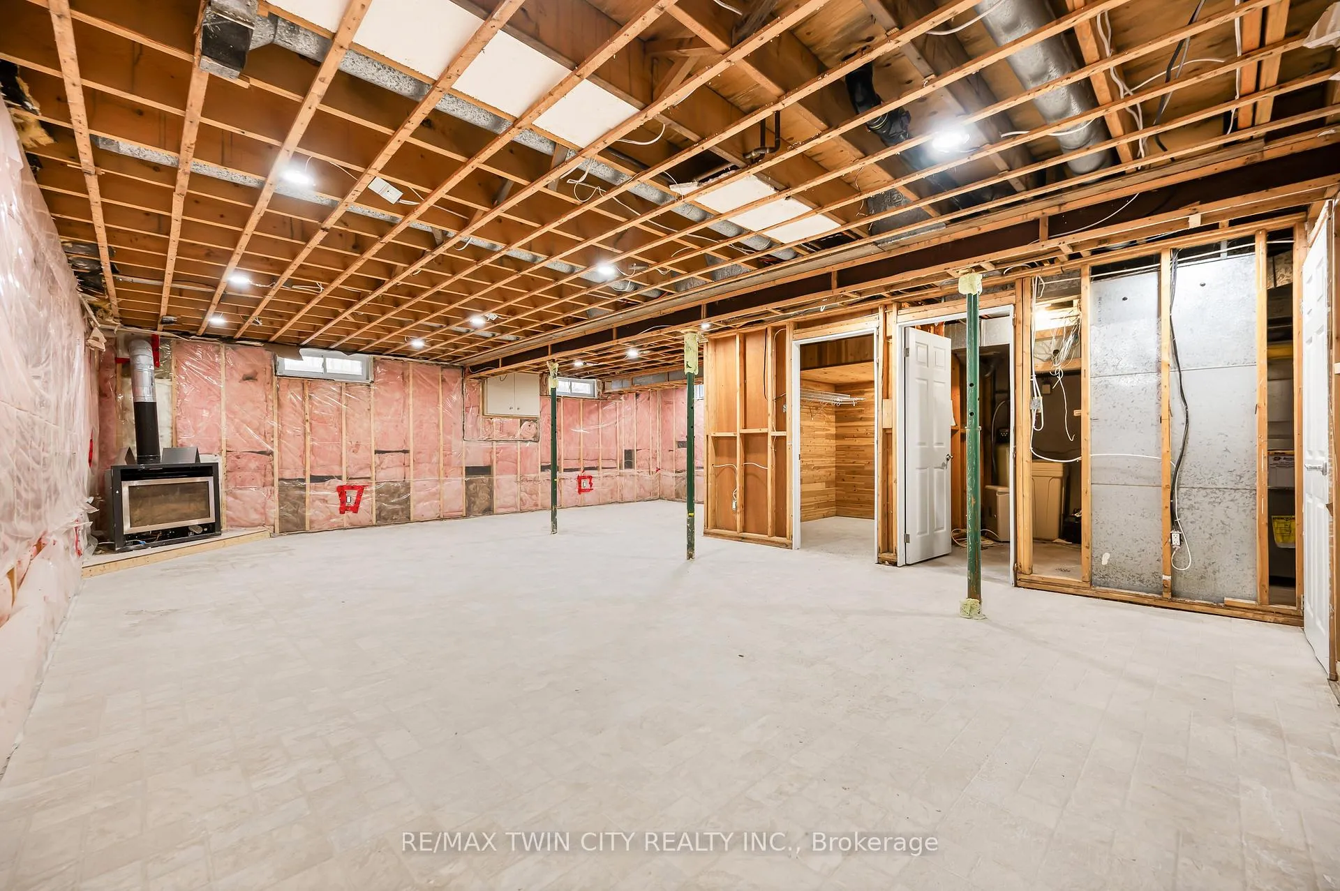 Photo 41 of 339 Green Acres Drive, Waterloo — HOMEH
