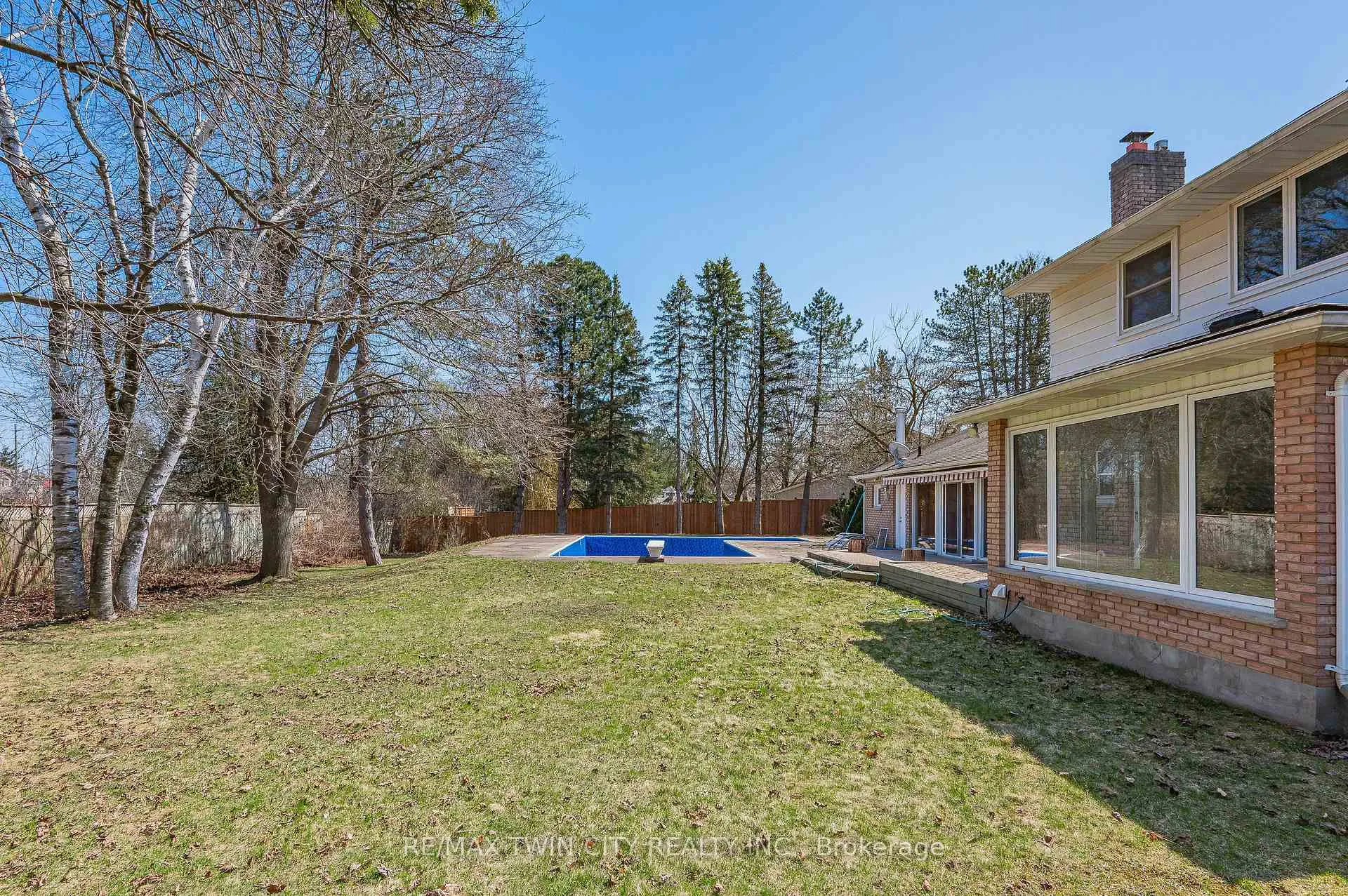 Photo 45 of 339 Green Acres Drive, Waterloo — HOMEH