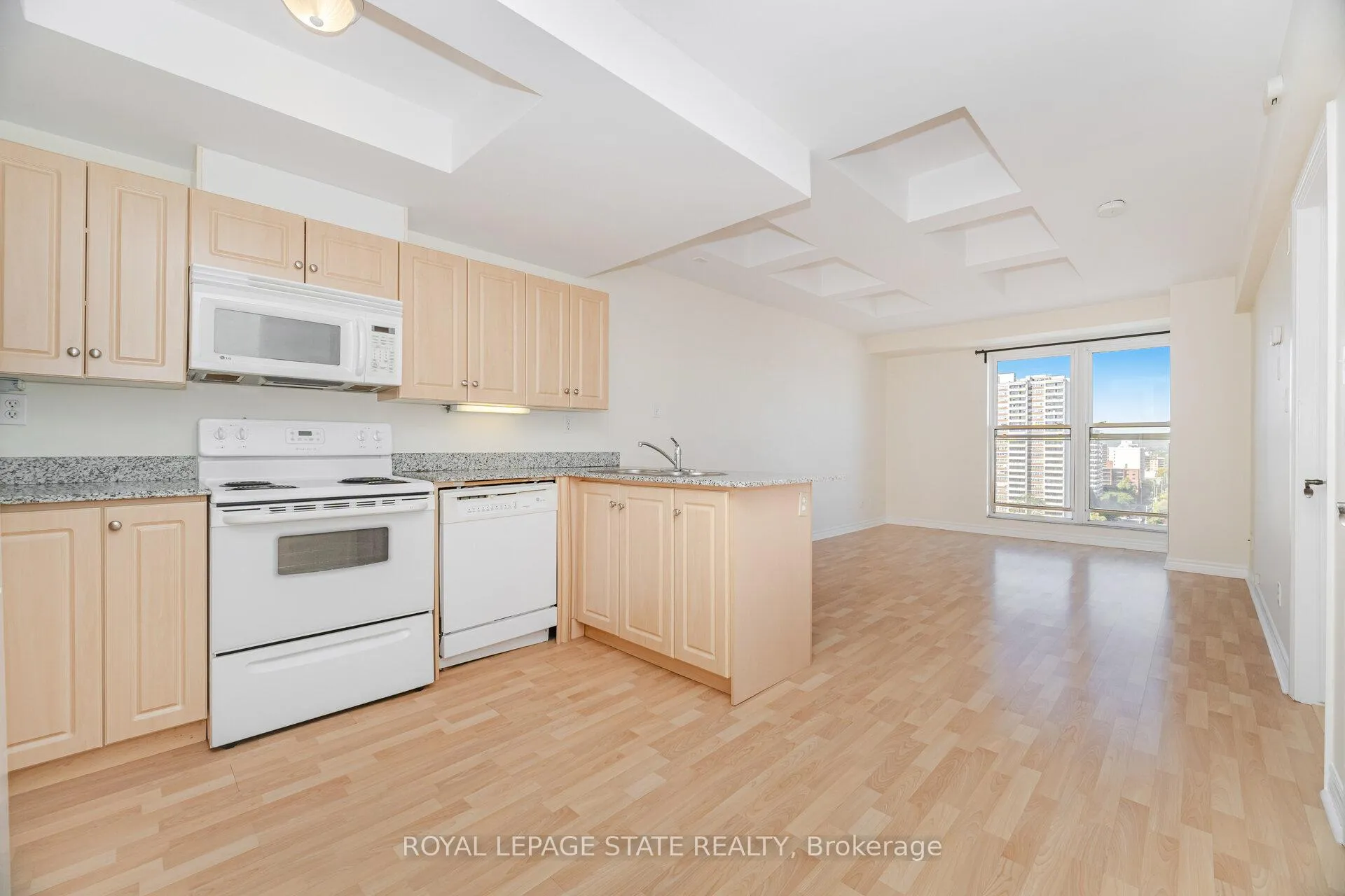Photo 11 of Unit 1605, 135 James Street S, Hamilton, Durand — HOMEH