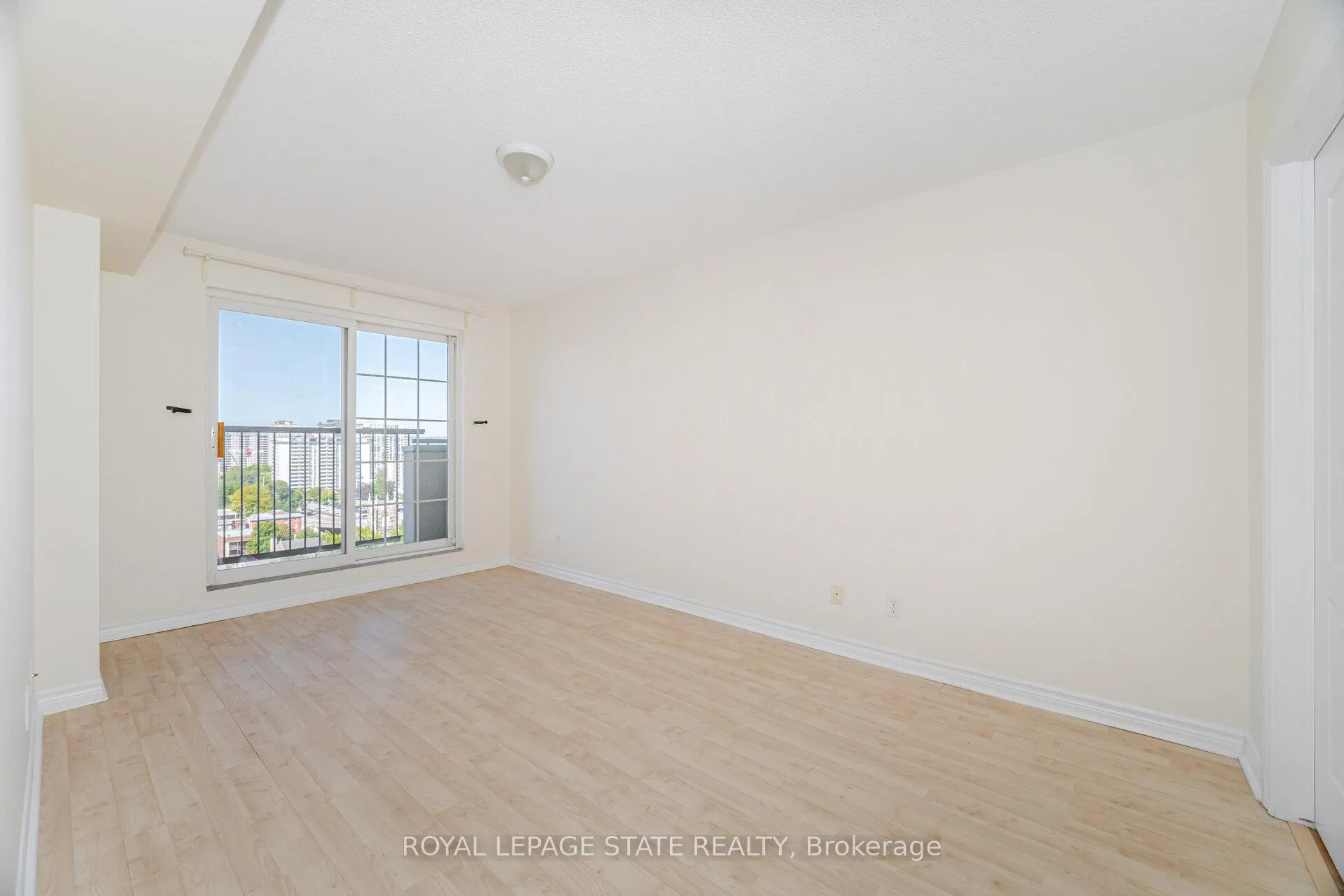 Photo 19 of Unit 1605, 135 James Street S, Hamilton, Durand — HOMEH