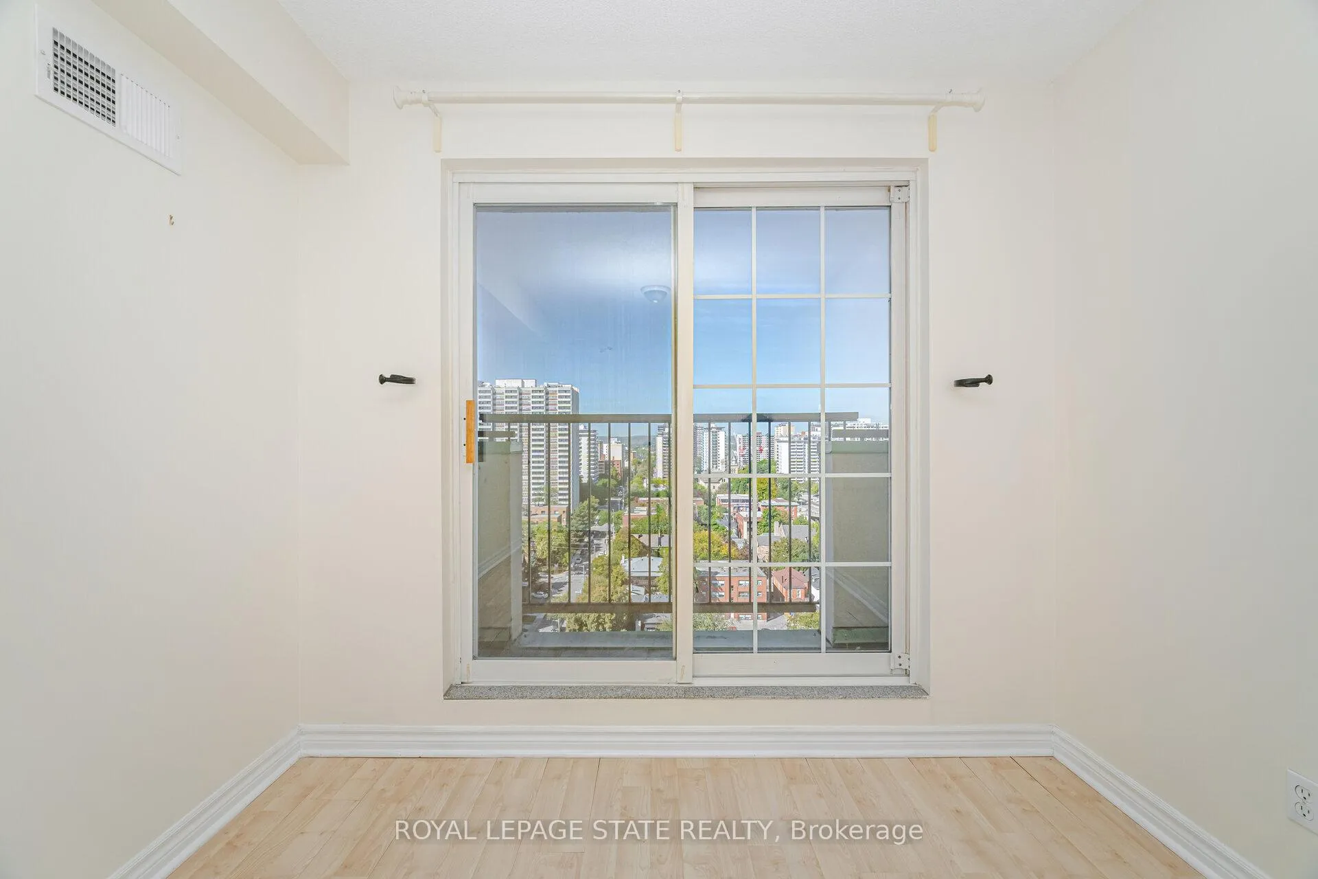 Photo 22 of Unit 1605, 135 James Street S, Hamilton, Durand — HOMEH