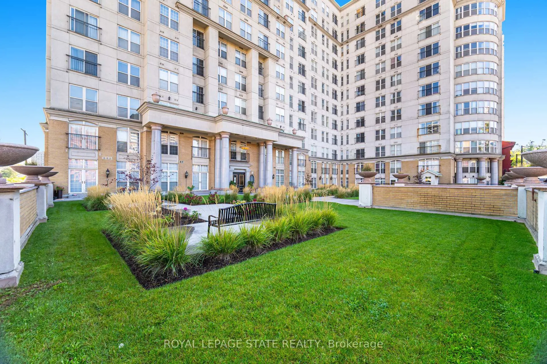 Photo 36 of Unit 1605, 135 James Street S, Hamilton, Durand — HOMEH