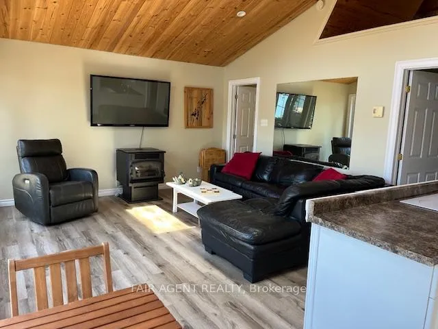 Photo 9 of 25 Goods Island, Brantford, Mayfair — HOMEH